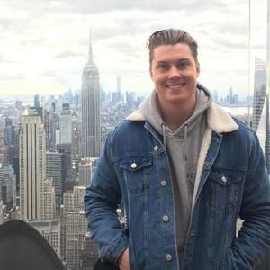 Meet your Posher, Adam